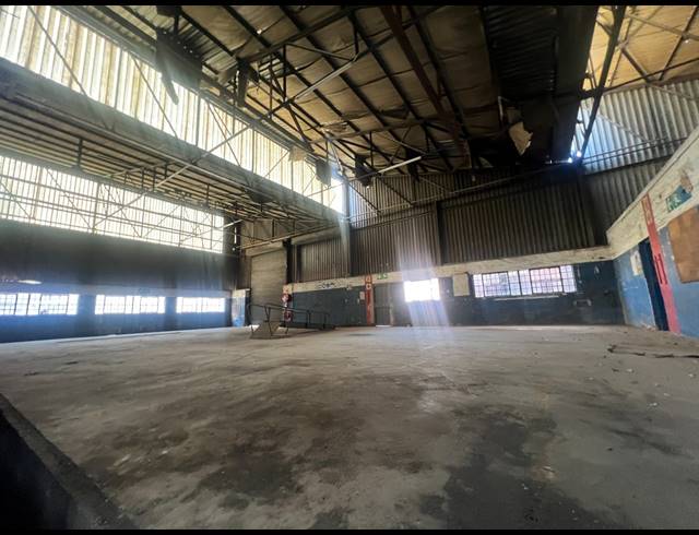 7,786M² FACTORY TO LET IN STEELEDALE